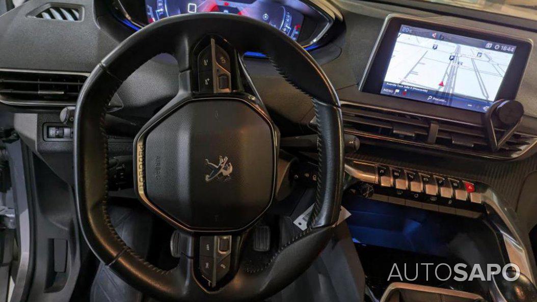 Peugeot 3008 1.5 BlueHDi Active de 2019