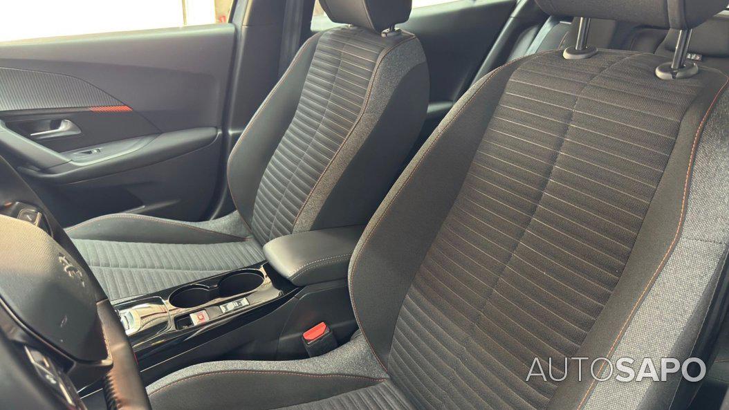 Peugeot 2008 1.2 PureTech Active Pack EAT8 de 2022