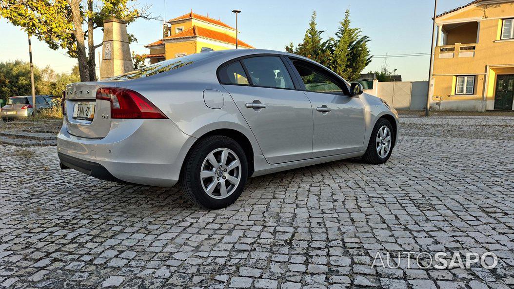 Volvo S60 2.0 D4 Momentum de 2011
