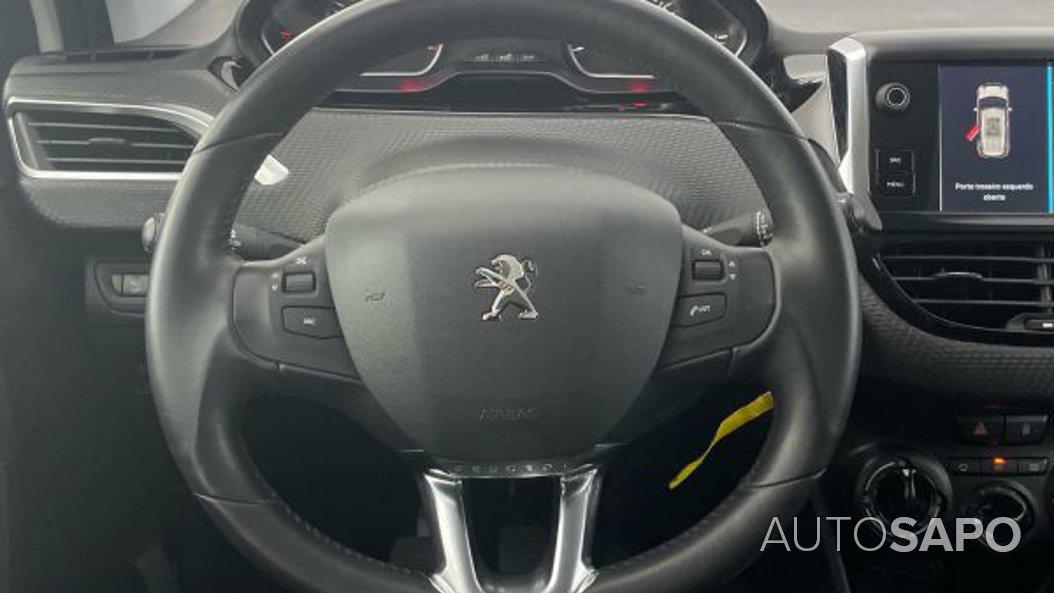 Peugeot 2008 1.2 PureTech Style de 2018