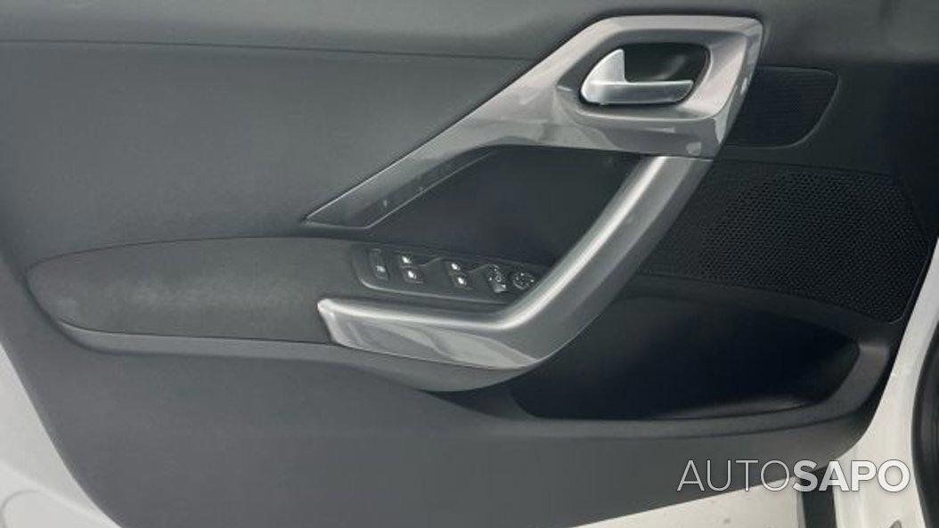 Peugeot 2008 1.2 PureTech Style de 2018