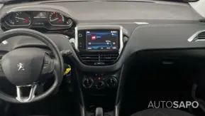 Peugeot 2008 1.2 PureTech Style de 2018