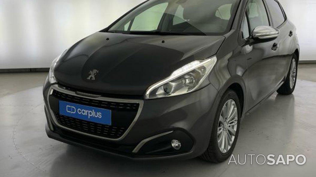 Peugeot 208 1.2 PureTech Life Signature de 2019