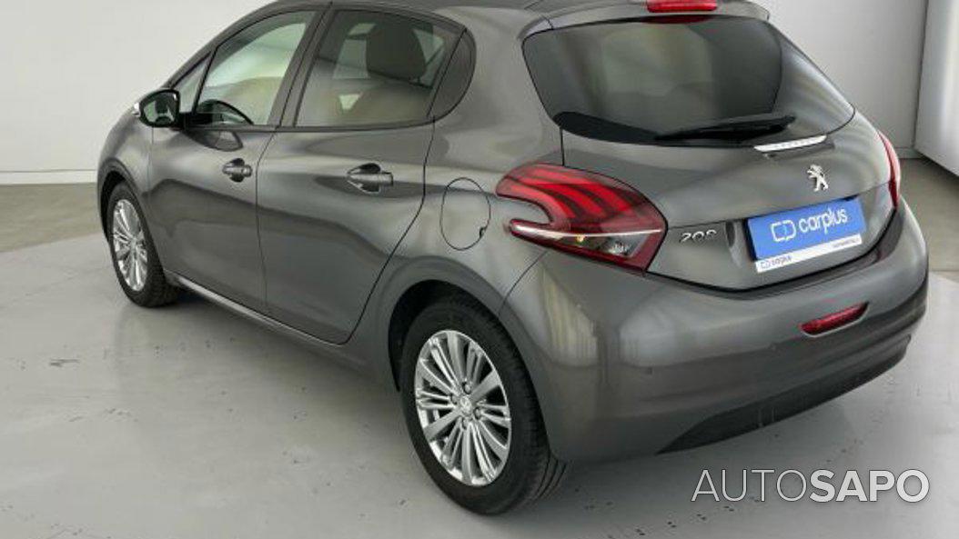 Peugeot 208 1.2 PureTech Life Signature de 2019