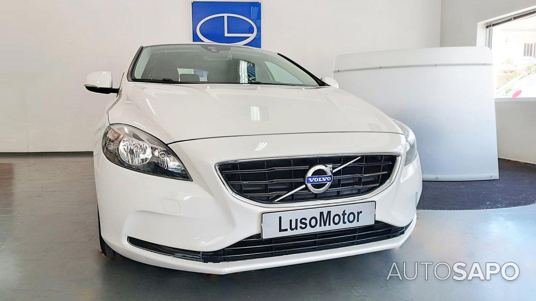 Volvo V40 1.6 D2 Momentum Powershift Eco de 2015