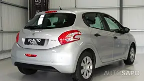 Peugeot 208 de 2014