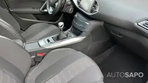 Peugeot 308 1.2 PureTech Allure de 2019