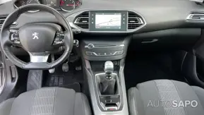 Peugeot 308 1.2 PureTech Allure de 2019