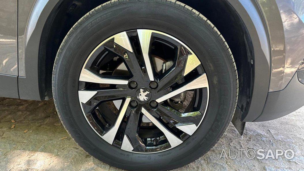Peugeot 2008 1.2 PureTech Allure Pack EAT8 de 2021