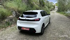 Peugeot 208 de 2021