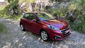 Peugeot 208 1.2 PureTech Life Signature de 2018