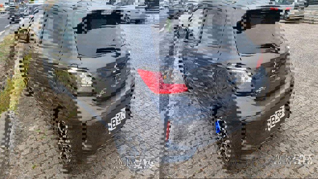 Mitsubishi Space Star 1.2 Intense Connect Edition de 2023