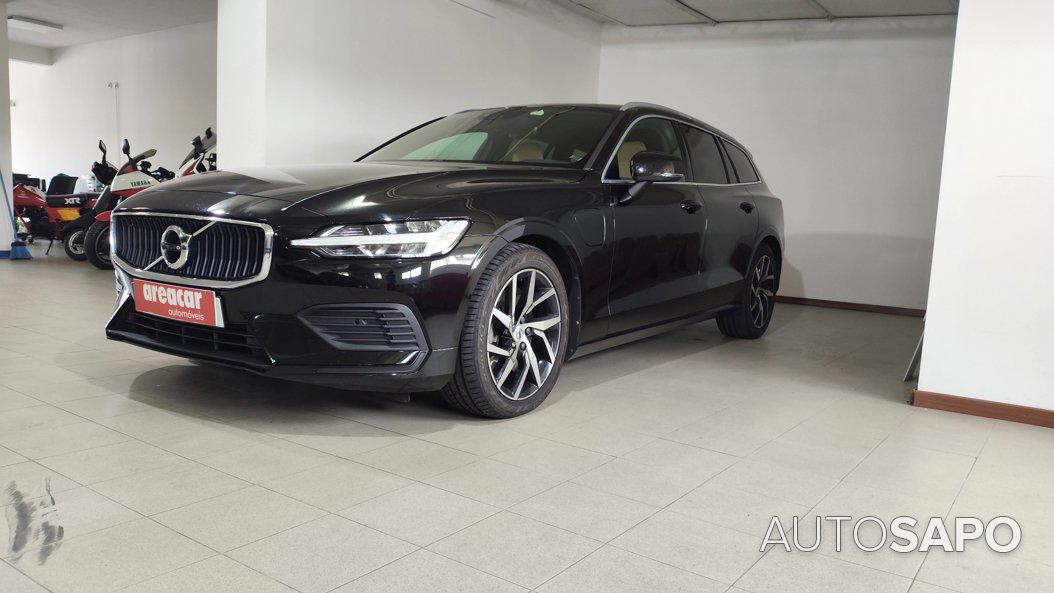 Volvo V60 2.0 T8 AWD TE Momentum Plus de 2021