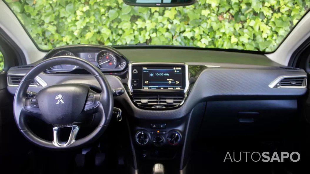 Peugeot 2008 1.2 PureTech Style de 2018
