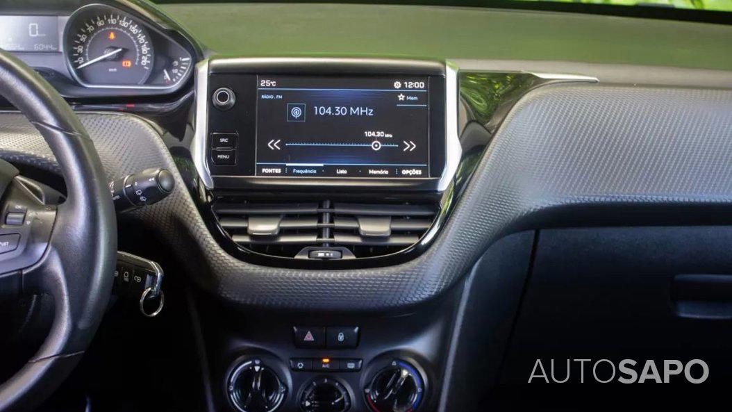 Peugeot 2008 1.2 PureTech Style de 2018