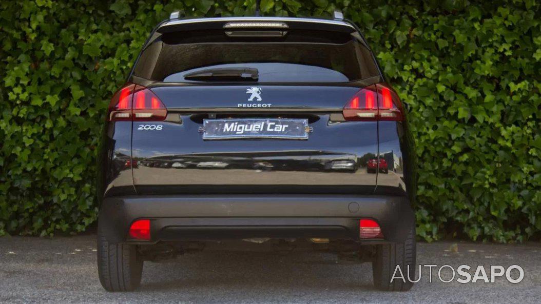 Peugeot 2008 1.2 PureTech Style de 2018
