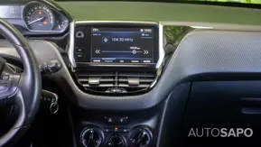 Peugeot 2008 1.2 PureTech Style de 2018