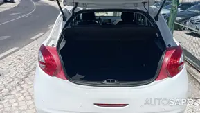 Peugeot 208 1.4 HDi Allure de 2013