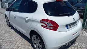 Peugeot 208 1.4 HDi Allure de 2013