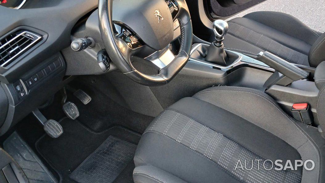 Peugeot 308 1.6 BlueHDi Style de 2015