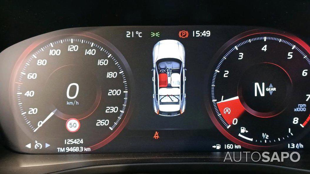 Volvo XC40 1.5 T2 Momentum de 2021