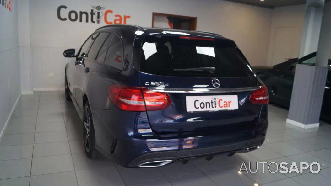 Mercedes-Benz Classe C 250 BlueTEC AMG 7G-TRONIC de 2016