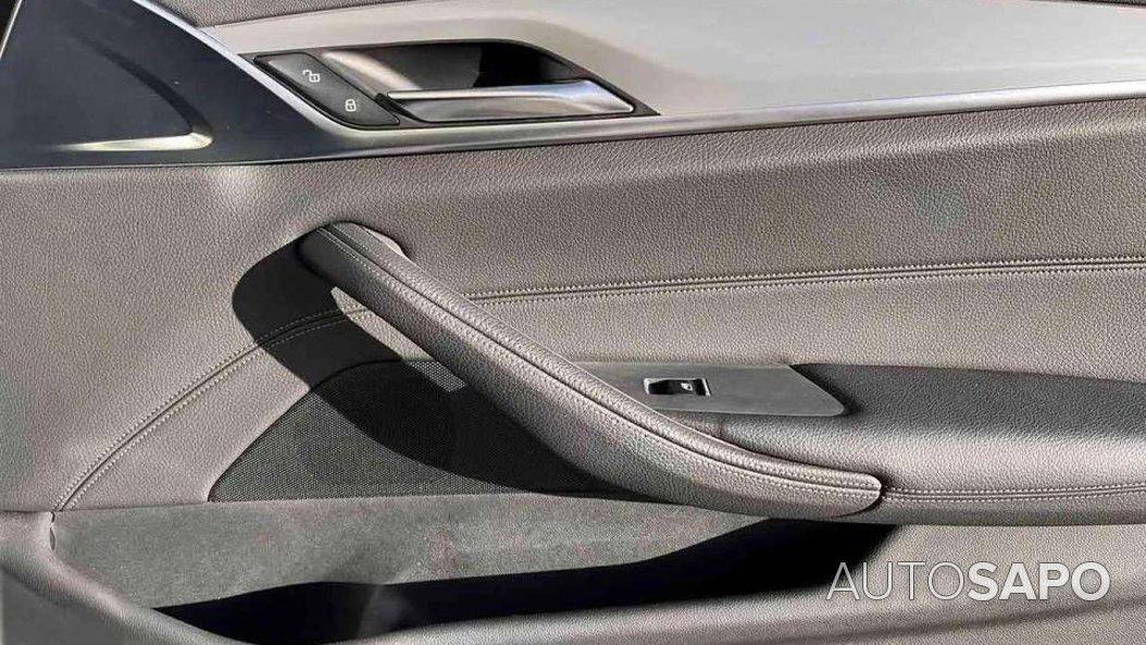 BMW Série 5 530 e Line Luxury de 2021