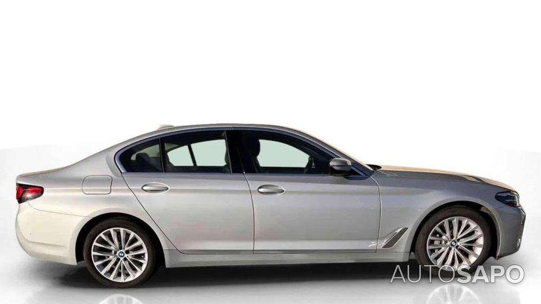 BMW Série 5 530 e Line Luxury de 2021