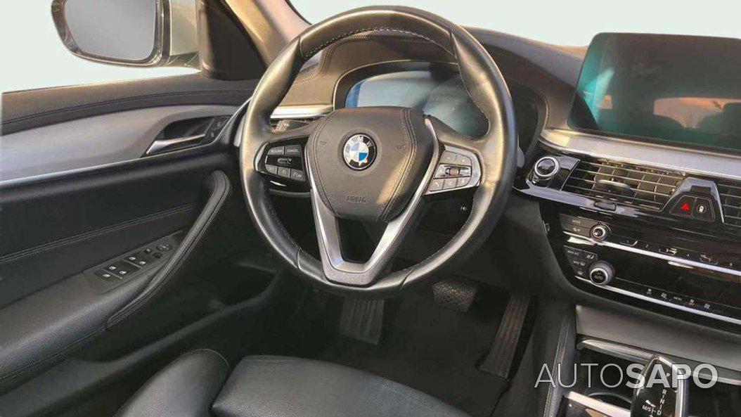 BMW Série 5 530 e Line Luxury de 2021