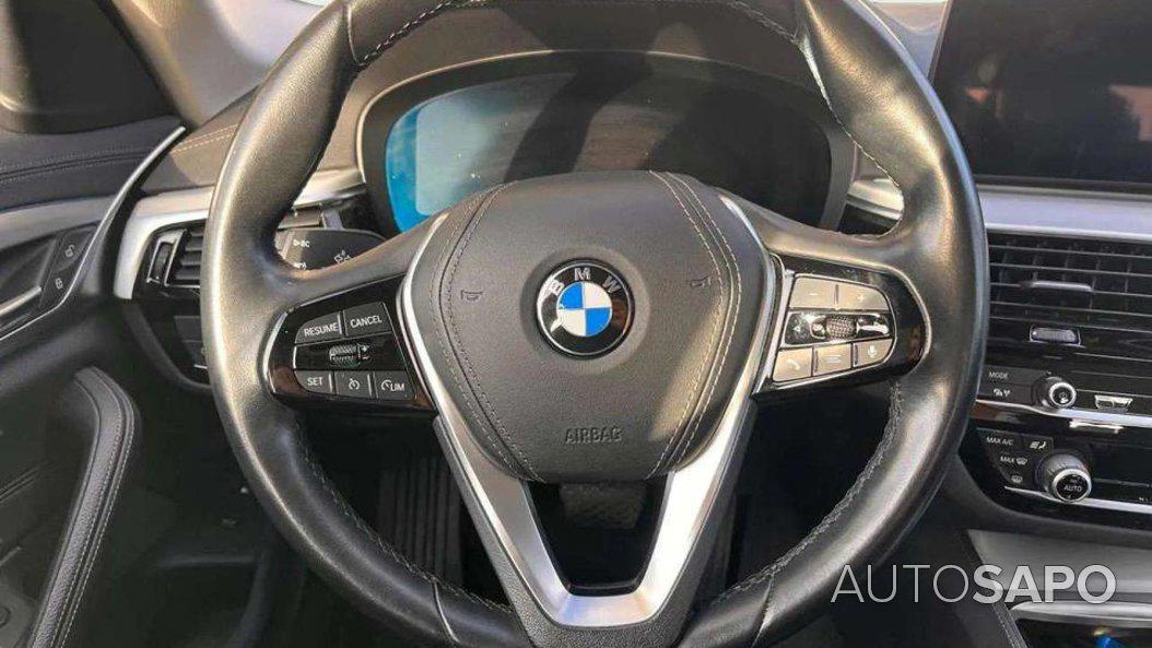 BMW Série 5 530 e Line Luxury de 2021