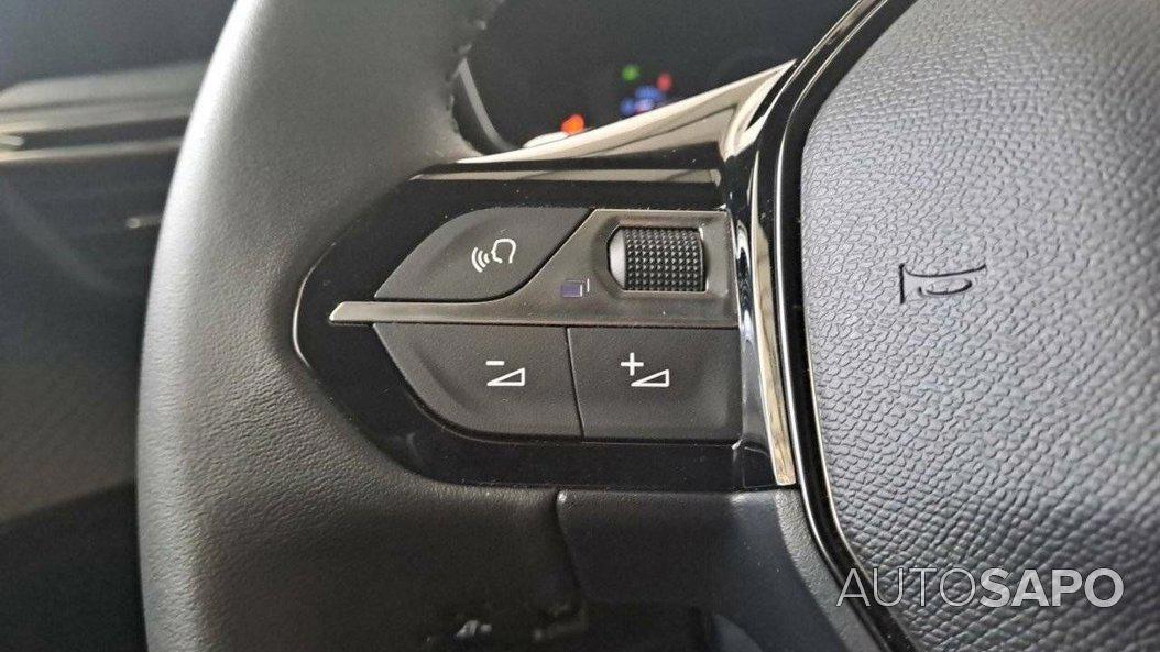 Peugeot 2008 1.2 PureTech Allure de 2024