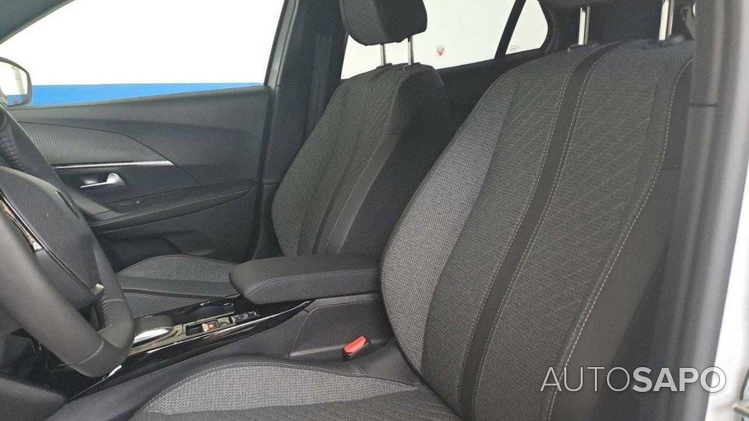 Peugeot 2008 1.2 PureTech Allure de 2024