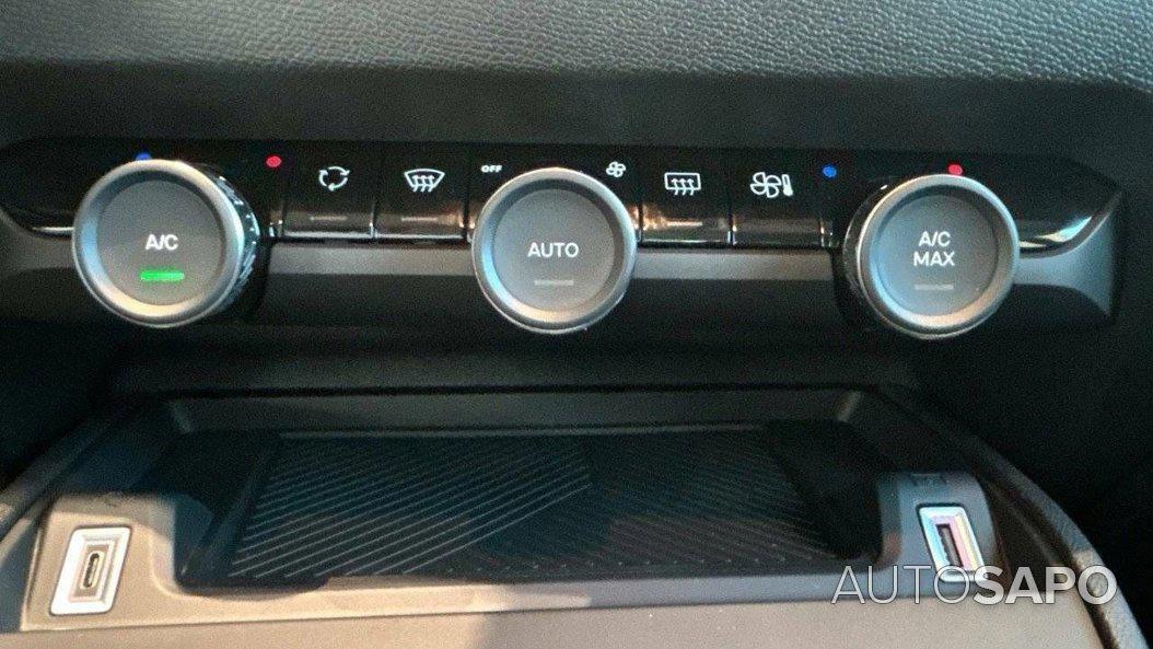 Citroen C4 1.2 PureTech C-Series EAT8 de 2024