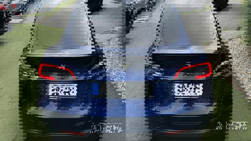 Tesla Model Y Long-Range RWD de 2024