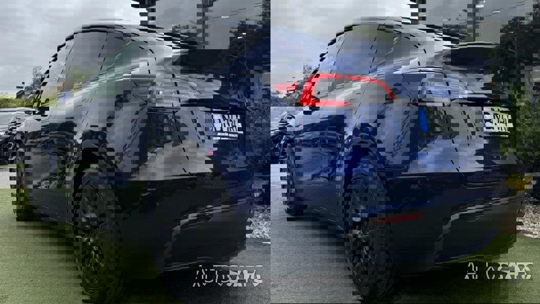 Tesla Model Y Long-Range RWD de 2024