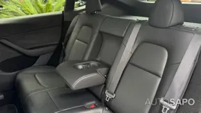 Tesla Model Y Long-Range RWD de 2024