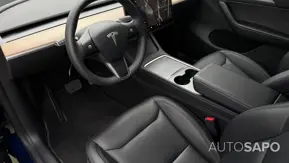 Tesla Model Y Long-Range RWD de 2024