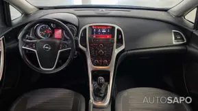 Opel Astra de 2014