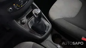 Ford Transit Courier de 2015