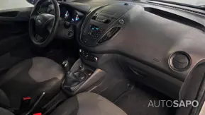 Ford Transit Courier de 2015