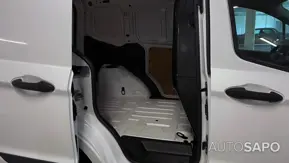 Ford Transit Courier de 2015