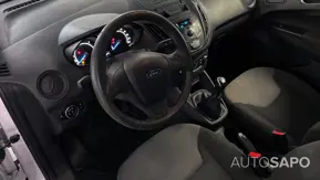 Ford Transit Courier de 2015