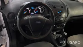 Ford Transit Courier de 2015
