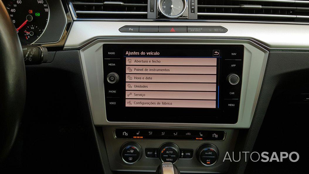 Volkswagen Passat 1.6 TDi Highline DSG de 2017