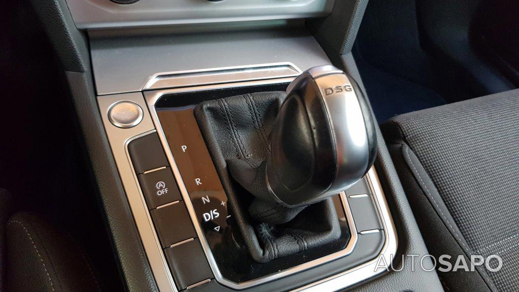 Volkswagen Passat 1.6 TDi Highline DSG de 2017
