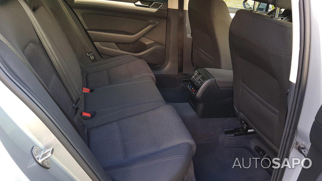 Volkswagen Passat 1.6 TDi Highline DSG de 2017