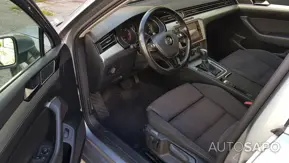 Volkswagen Passat 1.6 TDi Highline DSG de 2017