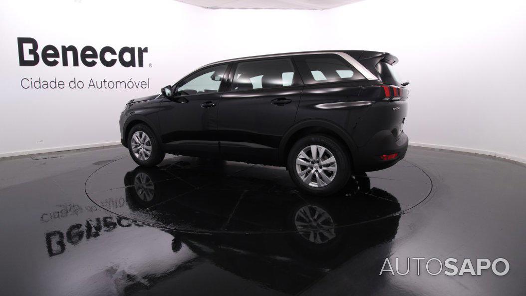 Peugeot 5008 de 2023