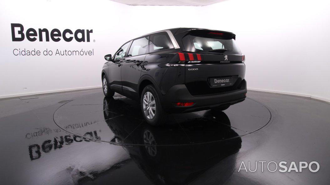 Peugeot 5008 de 2023