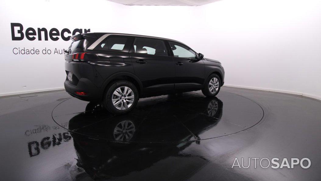 Peugeot 5008 de 2023